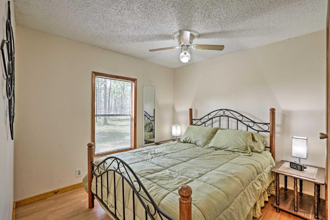 Photo of Bedroom in Crescent City