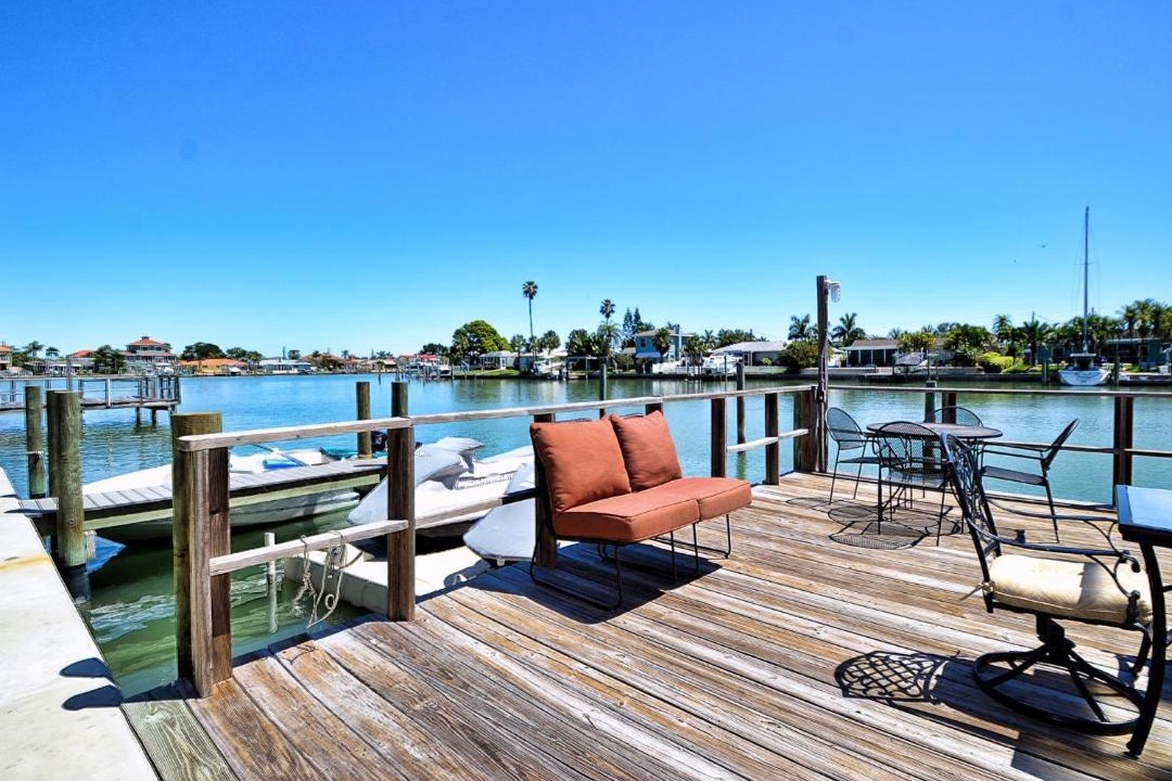 Photo of Patio Balcony in Island Estate