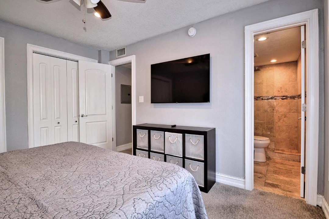 Photo of Bedroom in Island Estate