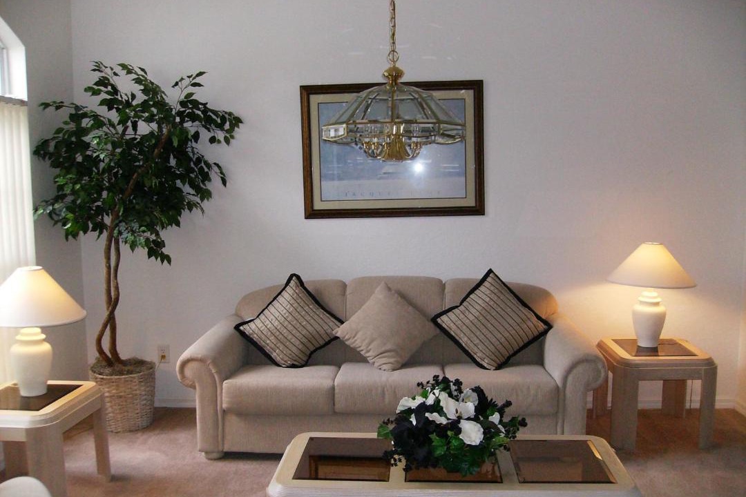 Photo of Livingroom in Four Corners