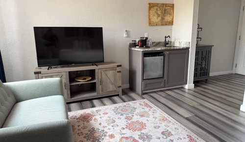 Luxury Room, 1 King Bed, Accessible