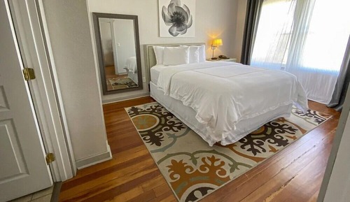 Junior Suite, 1 Queen Bed with Sofa bed