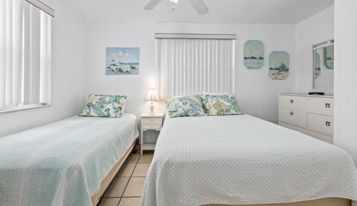 Room, 1 Bedroom, Pool View, Courtyard Area