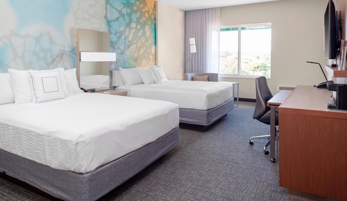 Room, 2 Queen Beds, City View