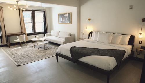 Superior King Suite