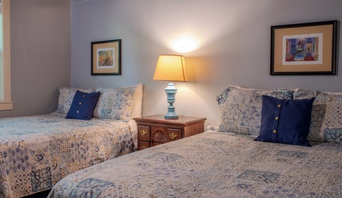 Deluxe Cottage (Pet Friendly)
