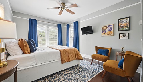 Deluxe Room, 1 Queen Bed, Non Smoking (The Lapis Lazuli Room)