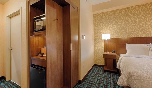 Room, 1 King Bed, Transfer Shower (Water View)