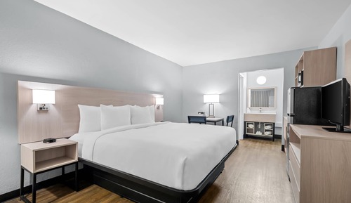 Standard Room, 1 King Bed, Non Smoking