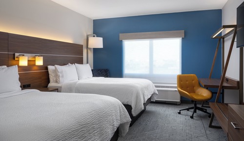 Standard Room, 2 Queen Beds, Lake View