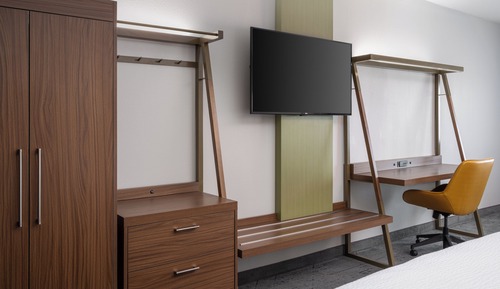 Suite, Multiple Beds, Lake View