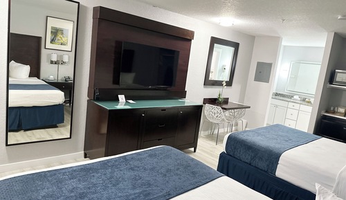 Deluxe Room, 2 Queen Beds, Non Smoking