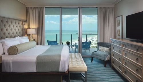 Suite, 1 King Bed with Sofa bed, Kitchen (Spacious, Gulf View)