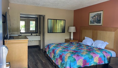 Basic Double Room