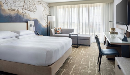 Room, 1 King Bed, Concierge access