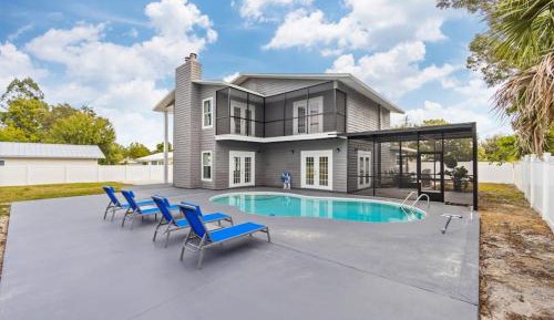 Six-Bedroom House