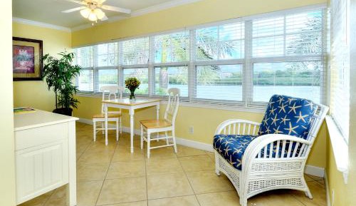 One-Bedroom Condo - Non-Smoking