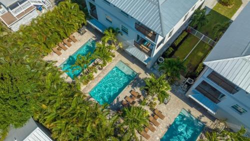 Eight-Bedroom Holiday Home
