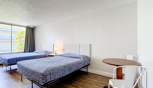 Standard Double Suite
