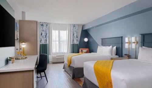 Standard Room with Two Queen Beds
