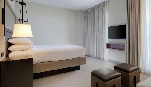 King Studio Suite