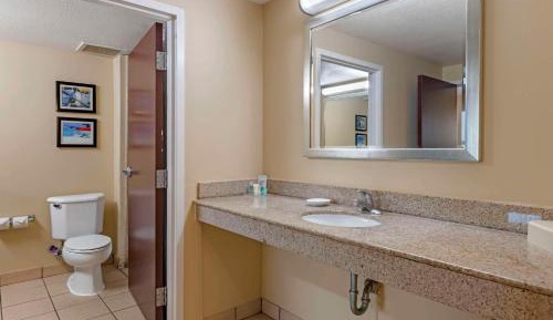 Family King Suite Non-Smoking