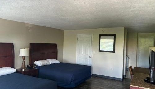 Standard Double Room with Two Double Beds - Smoking