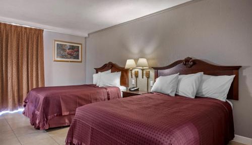 Double Room with Two Double Beds - Disability Access/Non-Smoking
