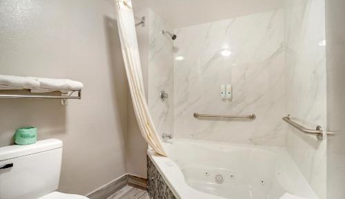 Superior King Suite