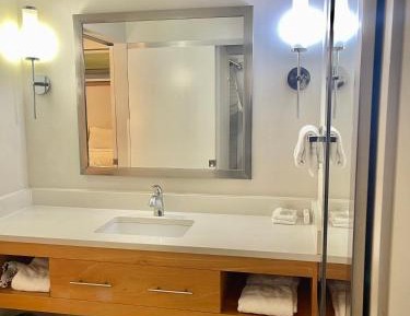 Deluxe King Room Smoke Free