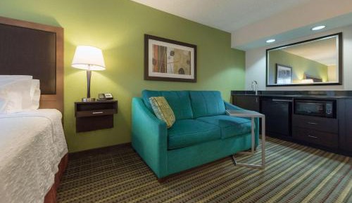 King Room with Sofa Bed and Study - Non-Smoking