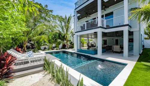 Seven-Bedroom House