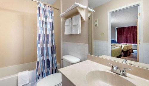 Double Room with Two Double Beds - Non-Smoking