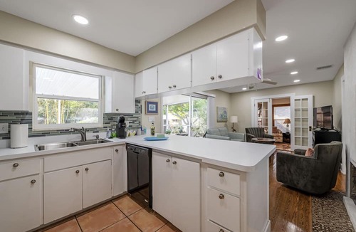Sarasota House | Private Beach 1 Block To Lido Beach. 1/2 Mile St. Armand Circle