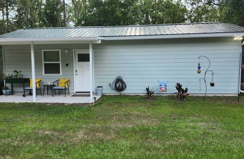 Lecanto House | Quiet 1 bedroom close to everything but off the main road. Pet friendly.