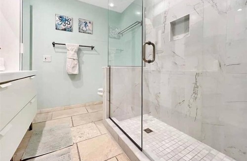 Sand Key Apartment | 2 Bedroom 728234 by Houzlet