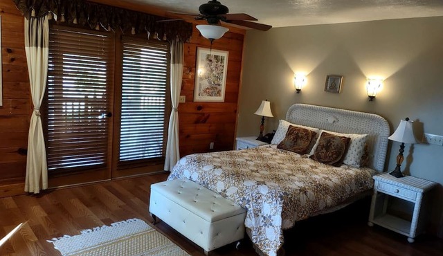 Charming Lakefront Room with Private Porch & Canoe Rentals Near Lake Helen, Florida