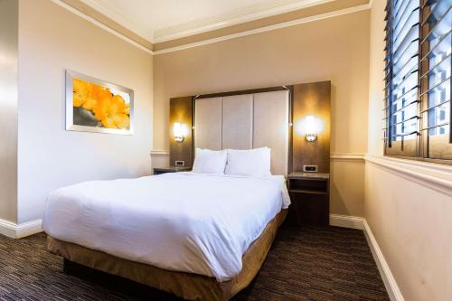 Radisson Resort At The Port 